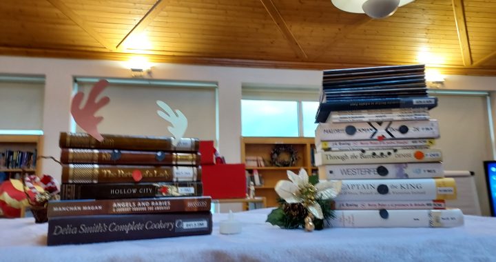 Book reindeer and snowman at Cluny Library.
